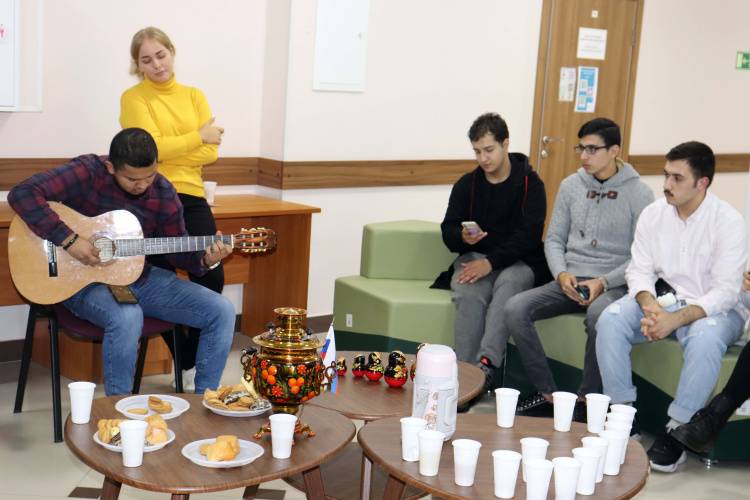 The "Over a Cup of Tea" project helps international students of BelSU to adapt to university life